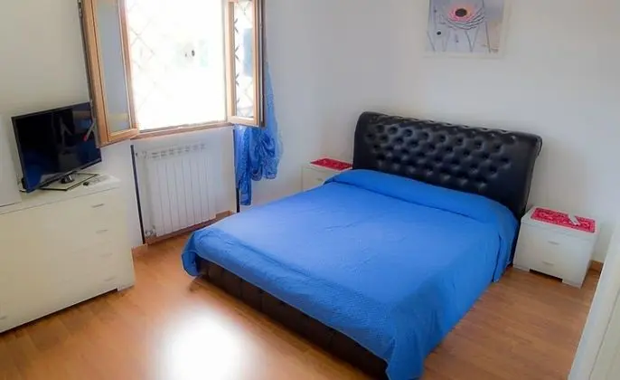Tek Büyük Yataklı Oda, Banyolu/Duşlu