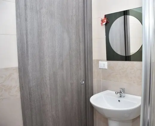 Deluxe Tek Büyük veya İki Ayrı Yataklı Oda, Ortak Banyo