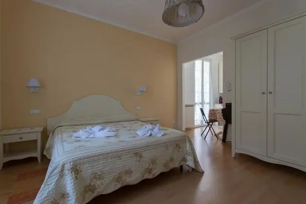 Superior Tek Büyük Yataklı Oda, Küçük Mutfak (Gialla)