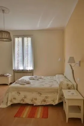 Superior Tek Büyük Yataklı Oda, Küçük Mutfak (Gialla)