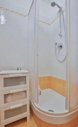 Superior Tek Büyük Yataklı Oda, Küçük Mutfak (Gialla)