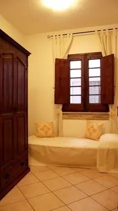 Tek Büyük veya İki Ayrı Yataklı Oda (Private External Bathroom)