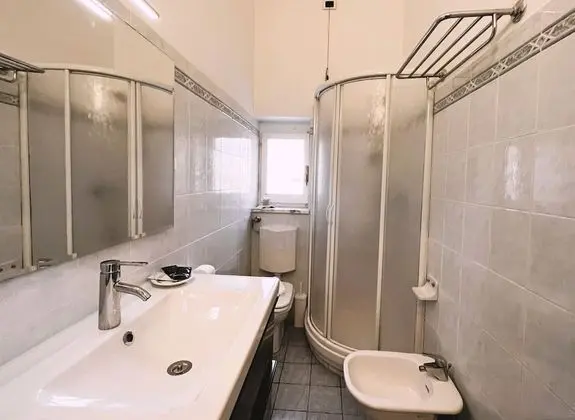 Comfort Tek Büyük veya İki Ayrı Yataklı Oda