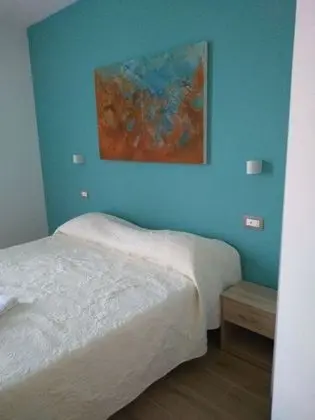 Basic Tek Büyük Yataklı Oda