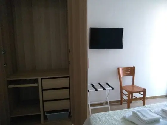 Basic Tek Büyük Yataklı Oda