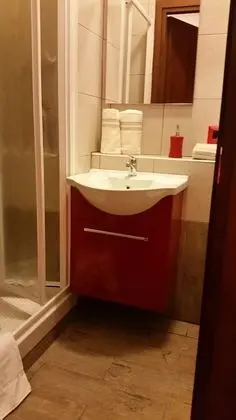 Tek Büyük Yataklı Oda, Bahçe Manzaralı