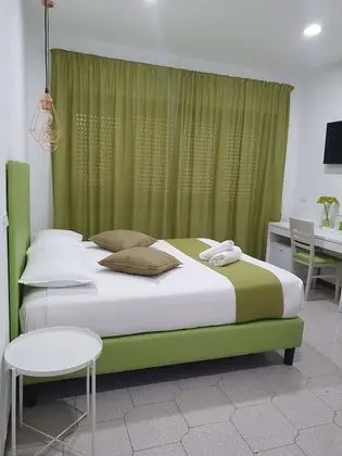 Standard Tek Büyük veya İki Ayrı Yataklı Oda