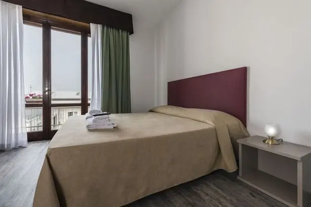 Tek Büyük veya İki Ayrı Yataklı Oda