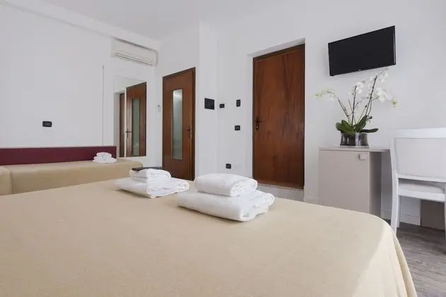 Tek Büyük veya İki Ayrı Yataklı Oda