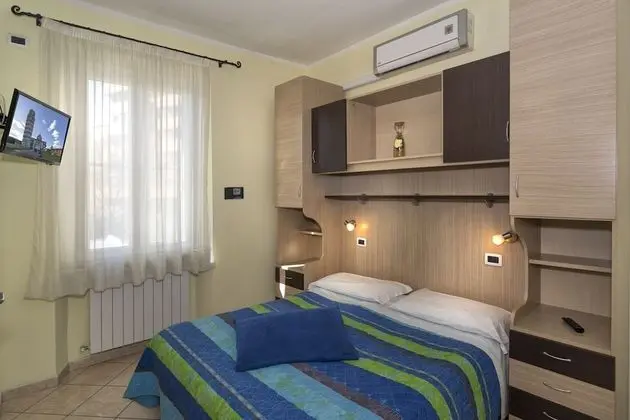 Tek Büyük veya İki Ayrı Yataklı Oda