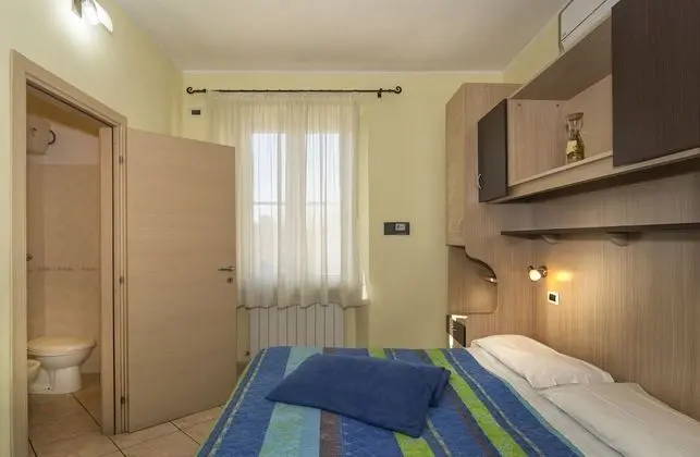 Tek Büyük veya İki Ayrı Yataklı Oda