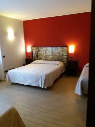 Comfort Tek Büyük veya İki Ayrı Yataklı Oda