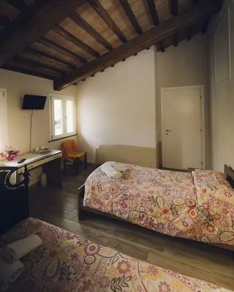 Traditional Sıra Ev, Birden Çok Yatak Odası