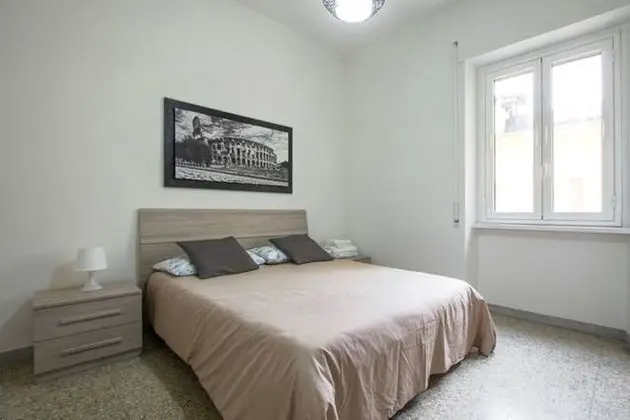 Basic Büyük Yataklı Tek Kişilik Oda