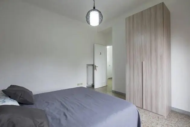 Basic Tek Büyük veya İki Ayrı Yataklı Oda, Ortak Banyo