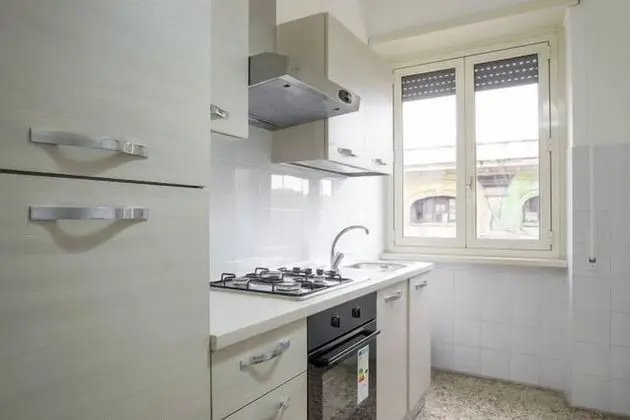 Basic Tek Büyük veya İki Ayrı Yataklı Oda, Ortak Banyo