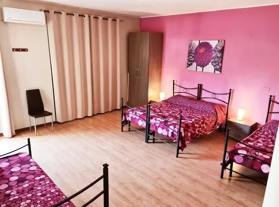 Comfort Dört Kişilik Oda, Banyolu/Duşlu
