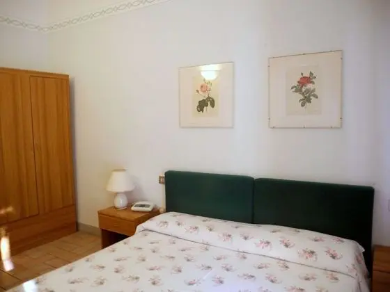 Tek Büyük veya İki Ayrı Yataklı Oda, Sigara İçilmez