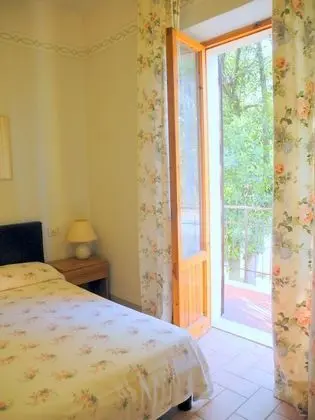 Tek Büyük veya İki Ayrı Yataklı Oda, Sigara İçilmez