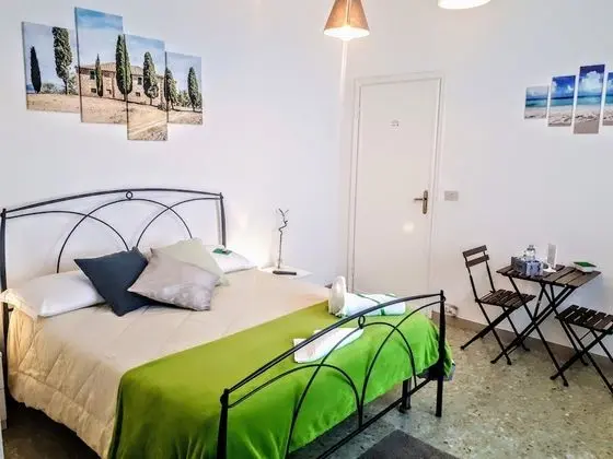 Comfort Tek Büyük Yataklı Oda, Ortak Banyo (Con letto supplementare)