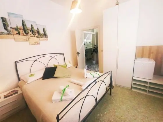 Comfort Tek Büyük Yataklı Oda, Ortak Banyo (Con letto supplementare)