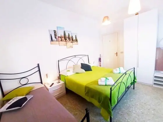 Comfort Tek Büyük Yataklı Oda, Ortak Banyo (Con letto supplementare)