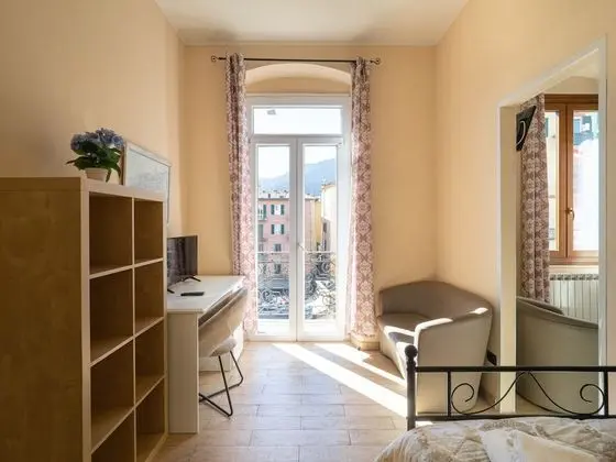 Oda, Balkon, Şehir Manzaralı