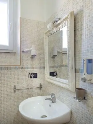Tek Büyük Yataklı Oda, 1 Büyük (Queen) Boy Yatak, Banyolu/Duşlu