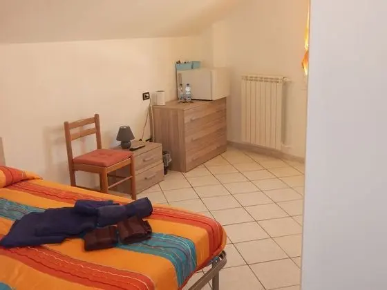 Tek Büyük Yataklı Oda, 1 Büyük (Queen) Boy Yatak, Ortak Banyo