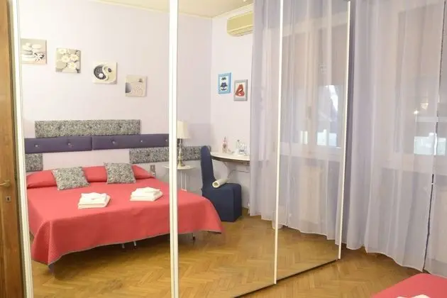 Tek Büyük Yataklı Oda, Ortak Banyo, Nehir Manzaralı