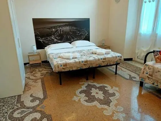 Dört Kişilik Oda, Ortak Banyo
