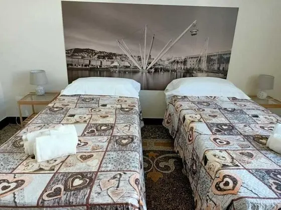 Tek Büyük veya İki Ayrı Yataklı Oda, Ortak Banyo