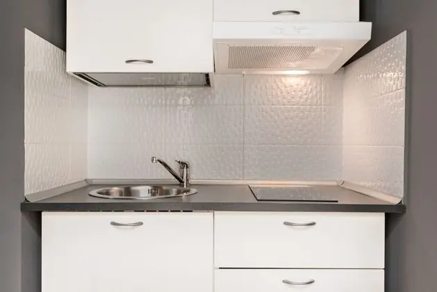 Tek Büyük Yataklı Oda, Mutfak