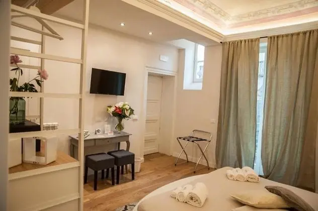 Tek Büyük Yataklı Oda, 1 En Büyük (King) Boy Yatak (1)