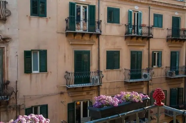 Tek Büyük Yataklı Oda, 1 En Büyük (King) Boy Yatak (1)