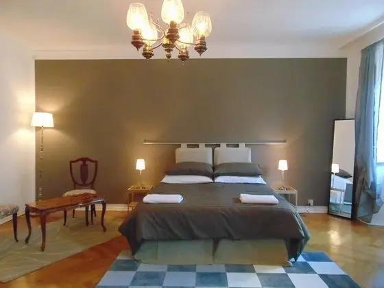 Tek Büyük veya İki Ayrı Yataklı Oda