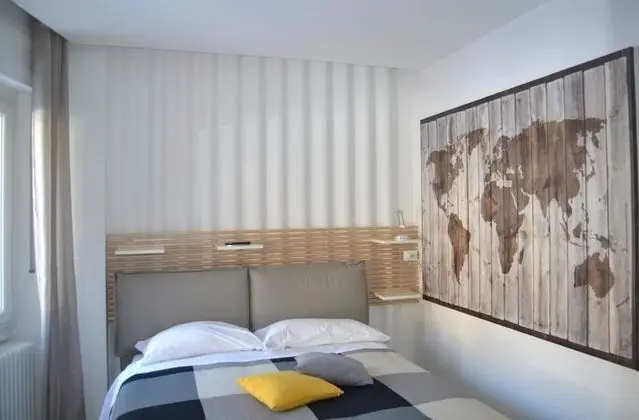 Tek Büyük Yataklı Oda