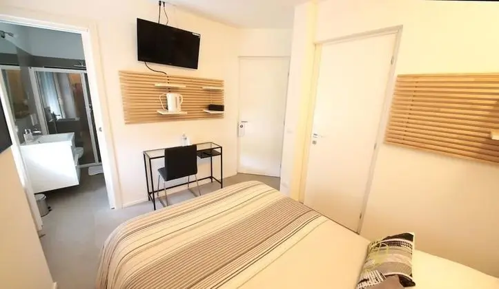 Tek Büyük Yataklı Oda