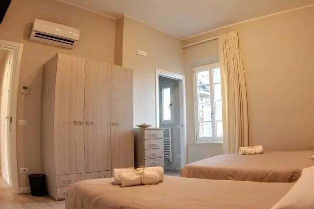 Deluxe Üç Kişilik Oda (5)