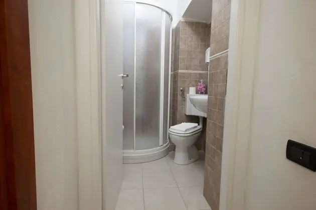 Üç Kişilik Oda
