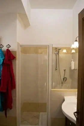 Dört Kişilik Oda, Özel Banyo