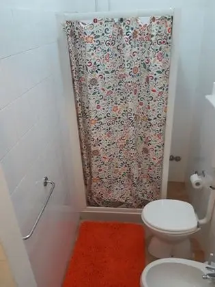 Tek Büyük Yataklı Oda, 2 Tek Kişilik Yatak