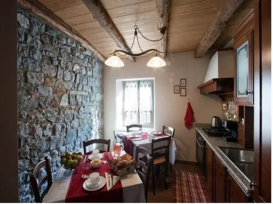 Standard Tek Büyük Yataklı Oda (Ambra)