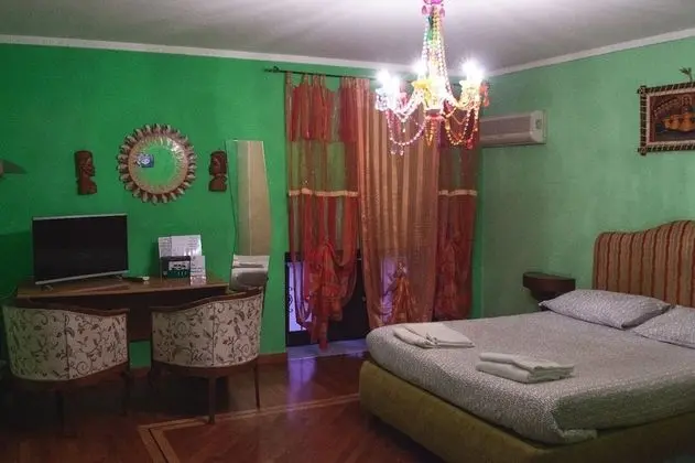 Tek Büyük Yataklı Oda