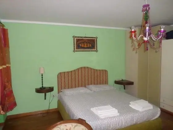 Tek Büyük Yataklı Oda