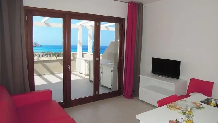 Apart Daire, 2 Yatak Odası, Havuz Kullanımı, Deniz Manzaralı