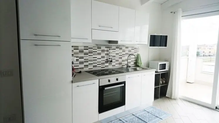 Apart Daire, 2 Yatak Odası, Teras, Havuz Manzaralı