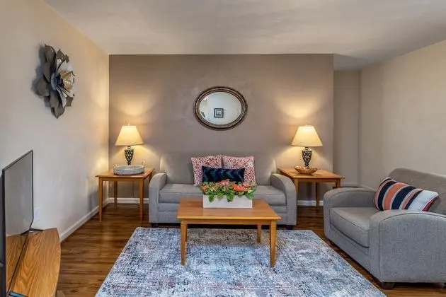 Standard Süit, 1 Büyük (Queen) Boy Yatak