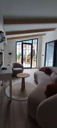 Kral Dairesi, Şehir Manzaralı, Jakuzili