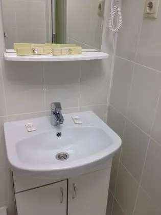 Standard Tek Büyük Yataklı Oda (R6)